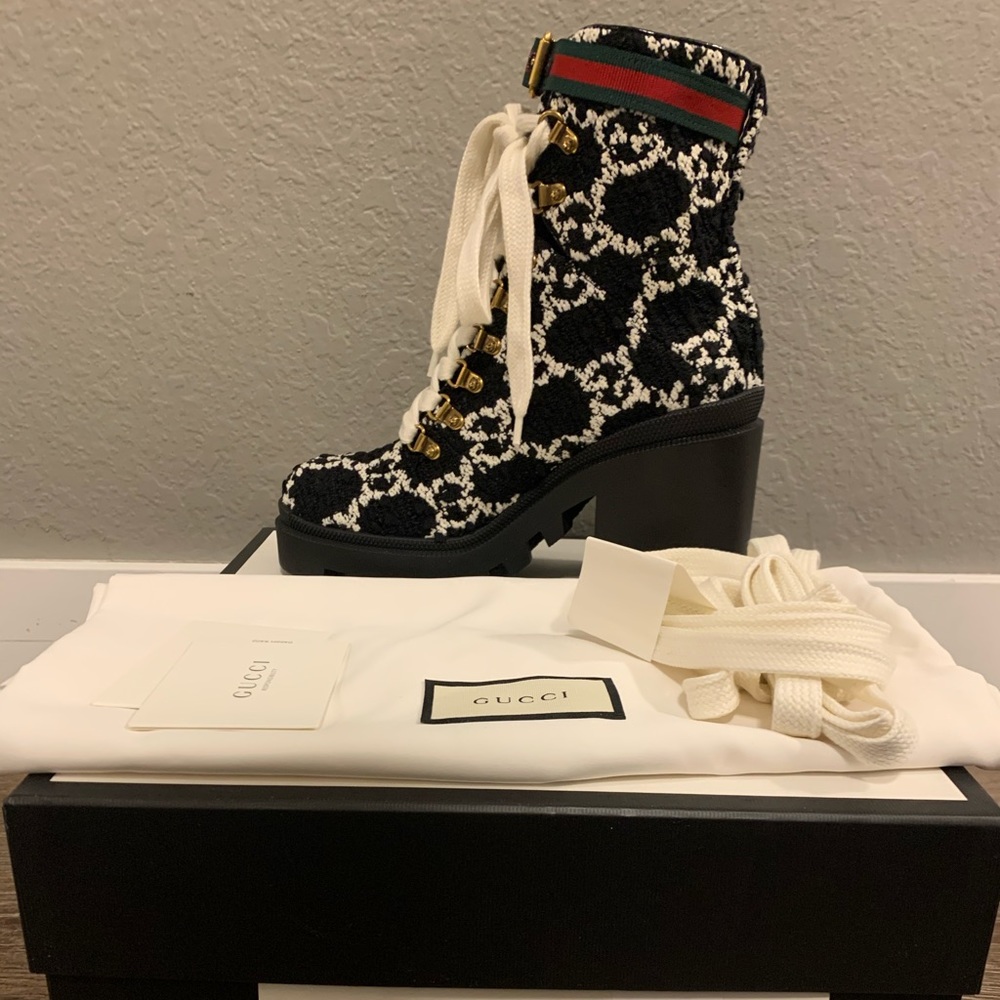 Gucci Tweed Black and White Bootie. NWT